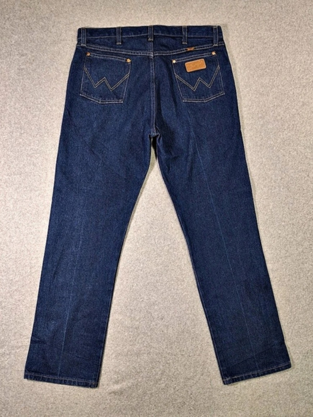 Wrangler 13MWZ Straight Leg Jeans Blue Waist 36x32 Like New